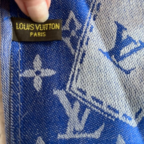 LV WOOL AND CASHMERE SCARF - BLUE AND GREY - RECTANGLE - VERY PRETTY - BRAND NEW - Picture 9 of 15